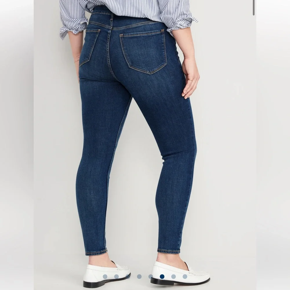 NWT High-Waisted Rockstar Super-Skinny Jeans 👖 - Picture 2 of 4
